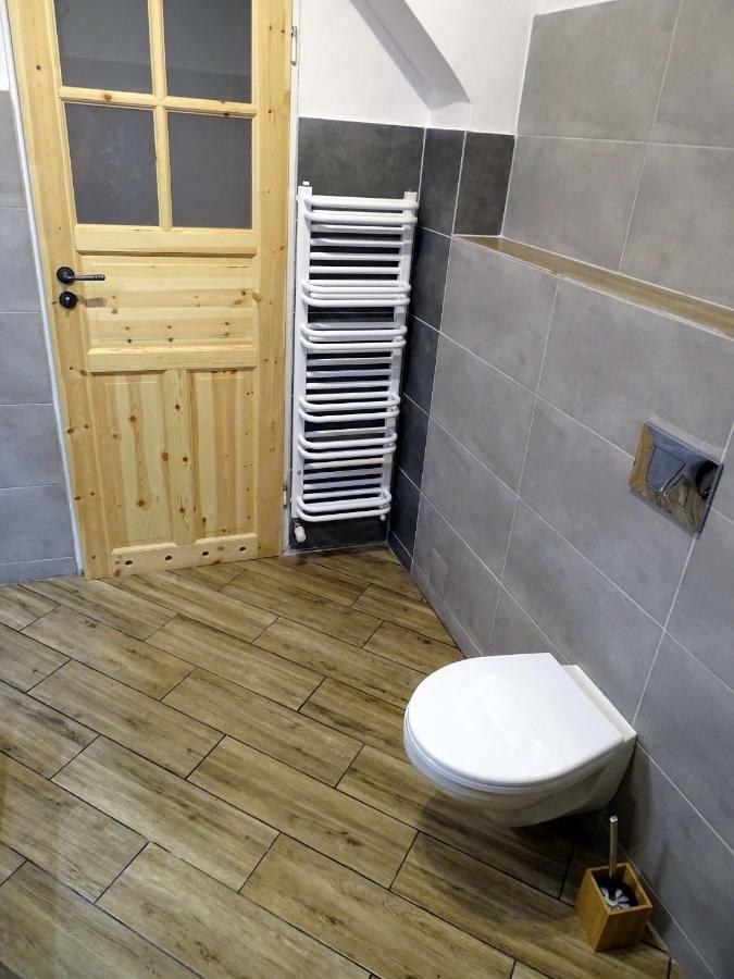 Mur 4 - Apartament Z Patio Торунь Екстер'єр фото