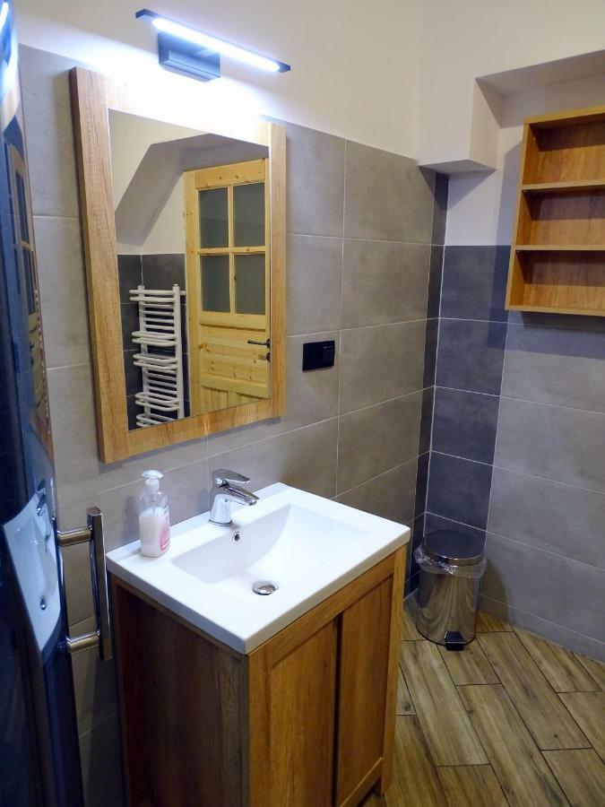 Mur 4 - Apartament Z Patio Торунь Екстер'єр фото