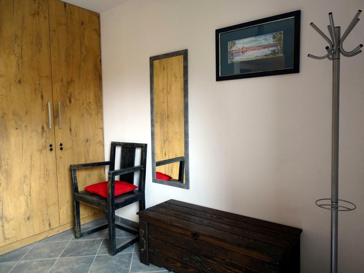 Mur 4 - Apartament Z Patio Торунь Екстер'єр фото